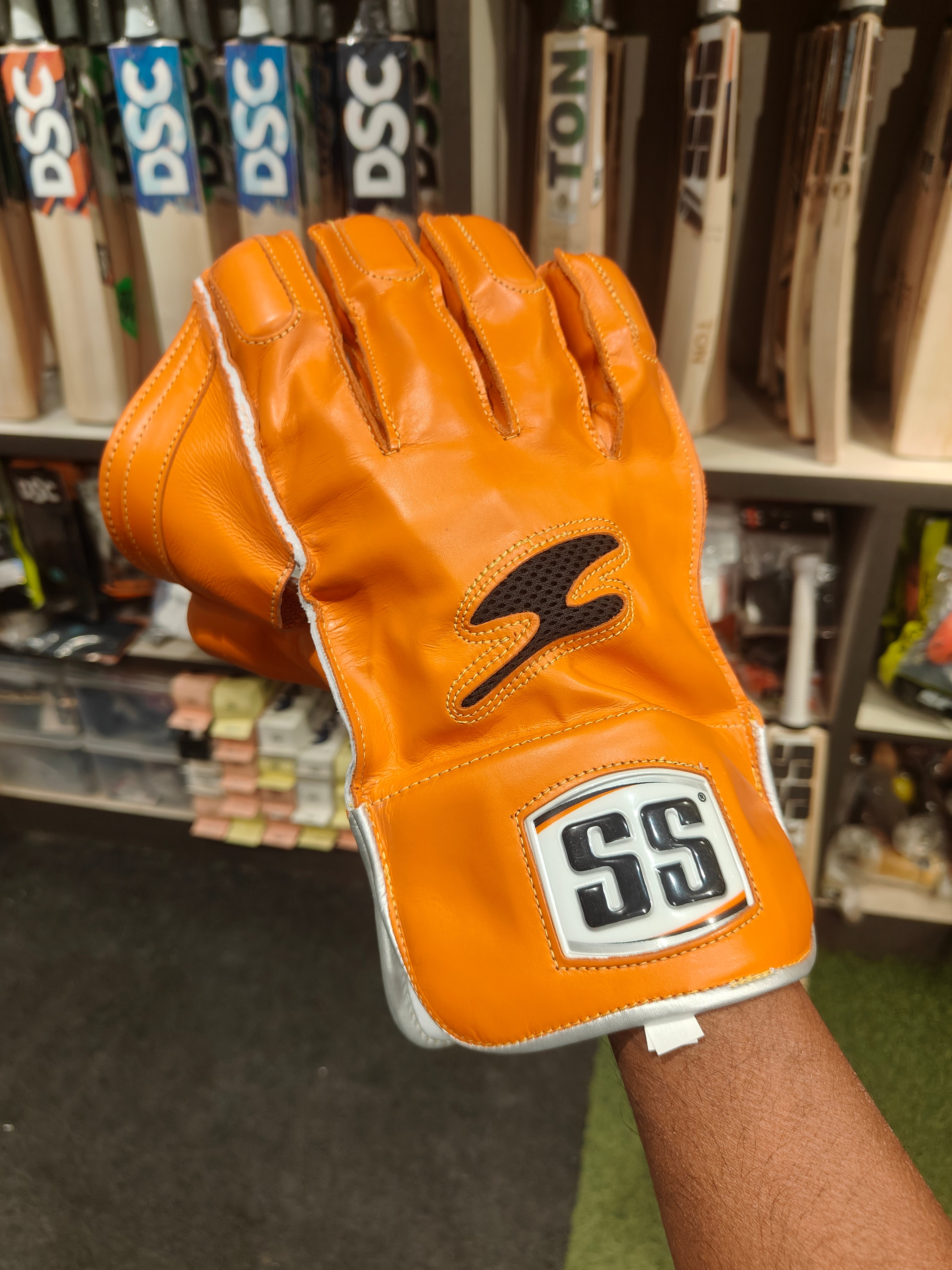 Wicket keeping gear