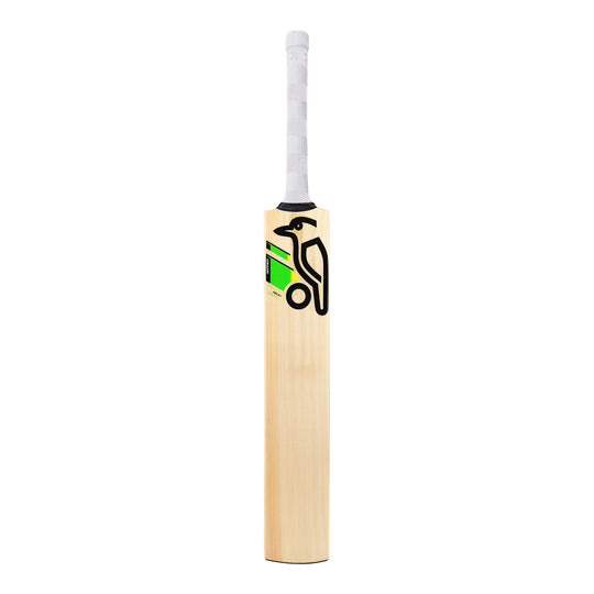 Kookaburra Kahuna Pro 8.1 Kashmir Willow Cricket Bat, angled view