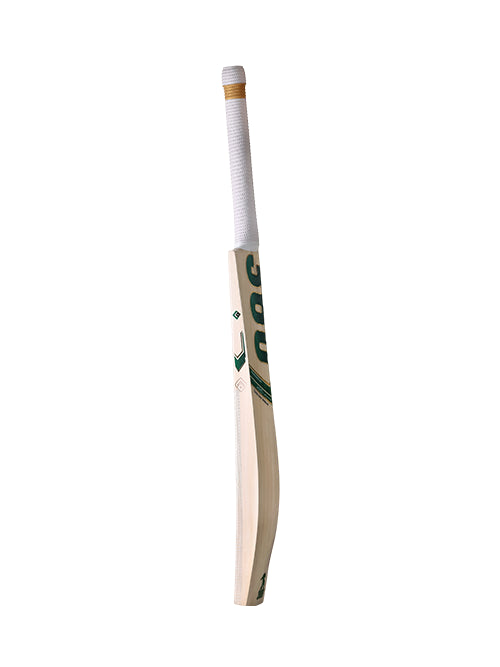 EM 360 Bull Ring Kashmir Willow Cricket Bat, edge view