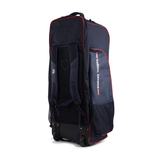 SG RP Wheelie Duffle Kit Bag, angled view